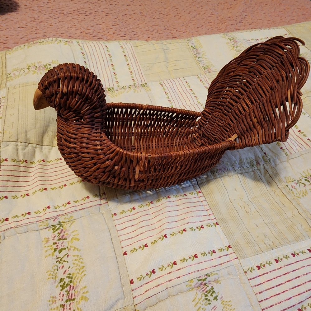 Bird / Dove Basket